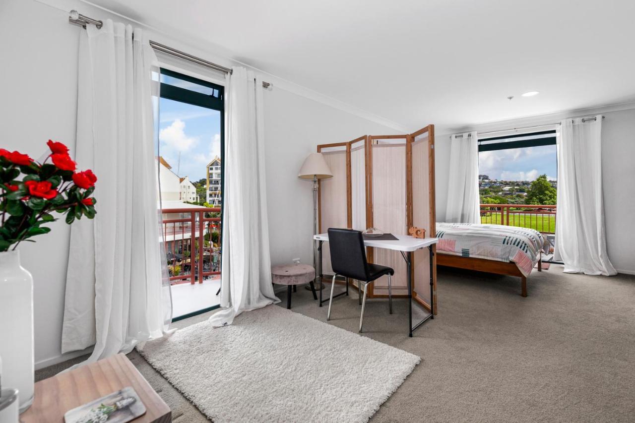 Harbourside Haven - Whangaparaoa Studio Apartment Te Whanga Eksteriør bilde